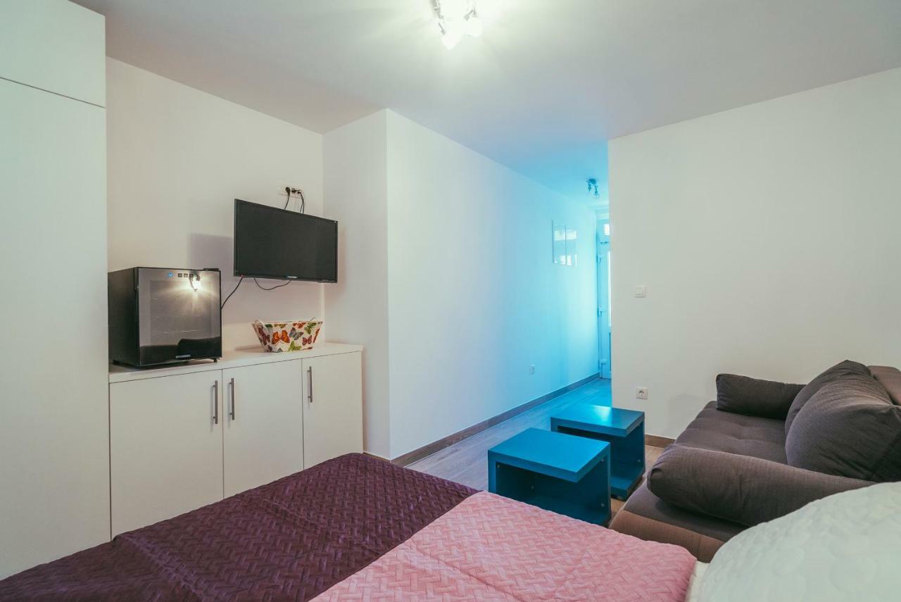 Villa Relax เวลลิคิ ดราเวนนิค ภายนอก รูปภาพ