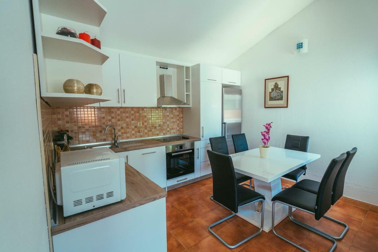 Villa Relax เวลลิคิ ดราเวนนิค ภายนอก รูปภาพ